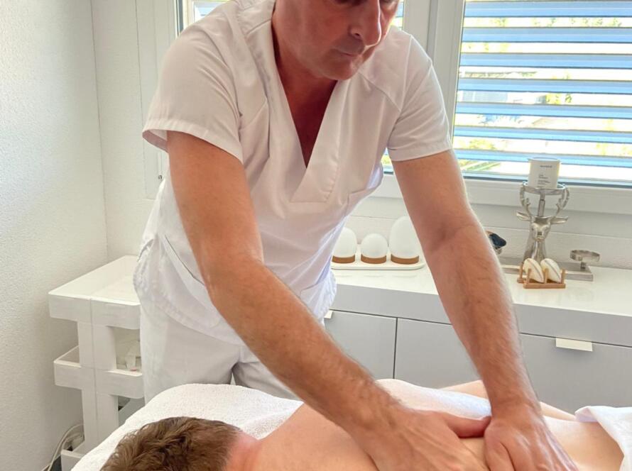 Massagepraxis in Schindeleggi